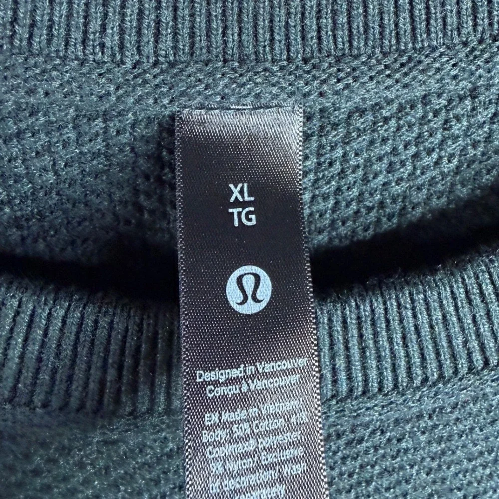 Lululemon Men's Textured Knit Crewneck Sweater size XL Dark Green
